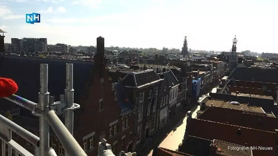 Unieke kans in Alkmaar: Klim naar het dak van de Grote Kerk