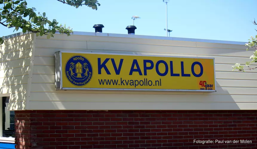 KV Apollo speelt zich op slotdag veilig