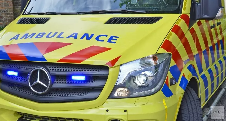 Taxichauffeur gewond bij aanrijding Oosttangent/Huygendijk