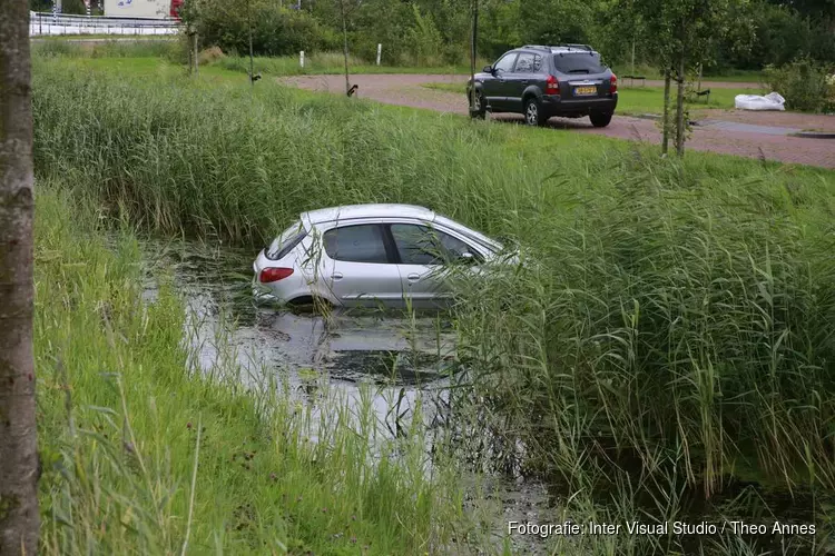 Auto te water in Heerhugowaard