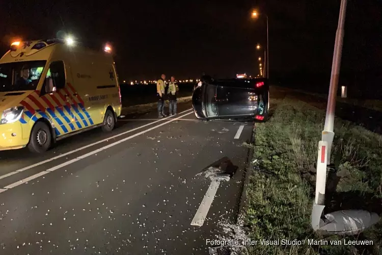 Auto gecrasht op N242