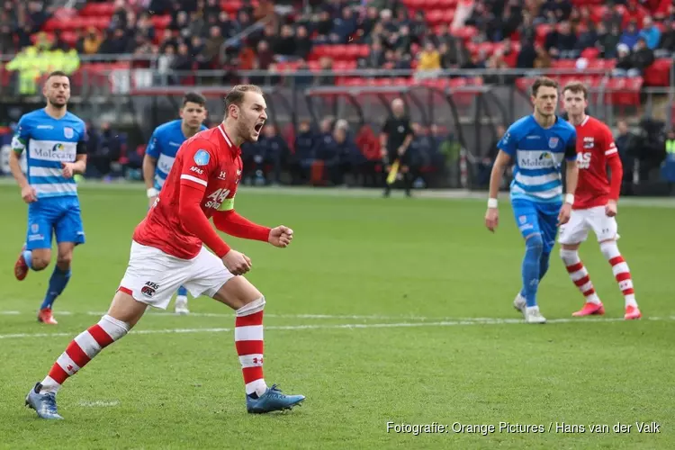 Koopmeiners schiet AZ vanaf elf meter langs PEC Zwolle