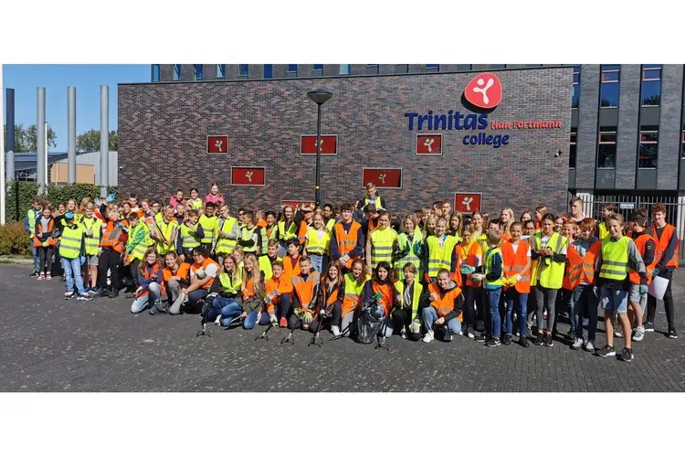 TTO-leerlingen Han Fortmann doen mee aan World Clean Up Day