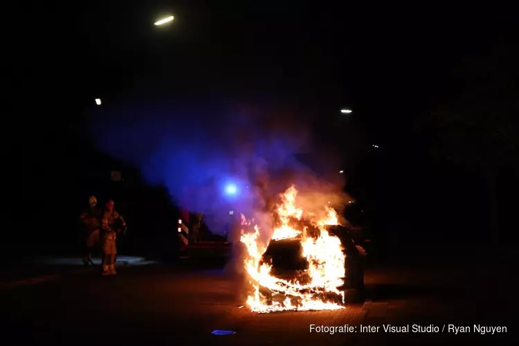 Auto door brand verwoest in Heerhugowaard