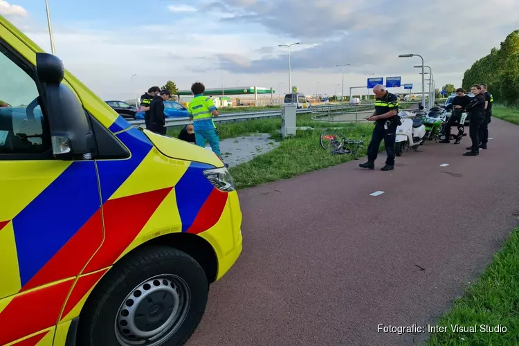 Twee gewonden bij ongeval op fietspad langs N242