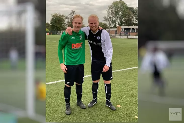 Dekker vs. Dekker. Neven bestrijden elkaar in derby vierde klasse