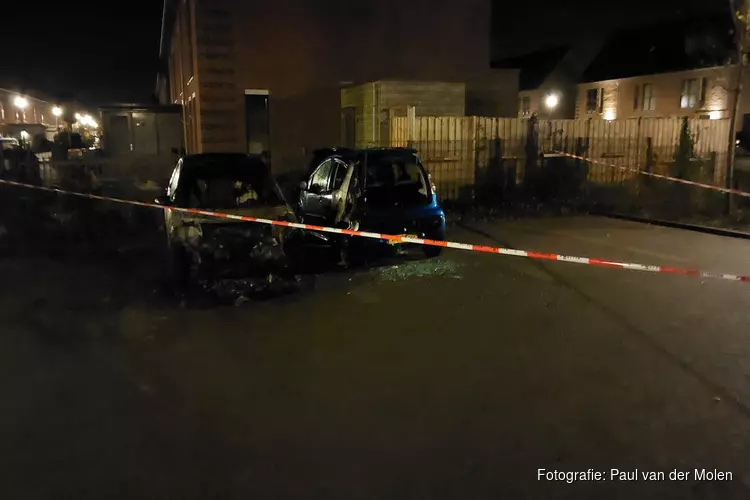 Auto&#39;s door brand verwoest in Heerhugowaard