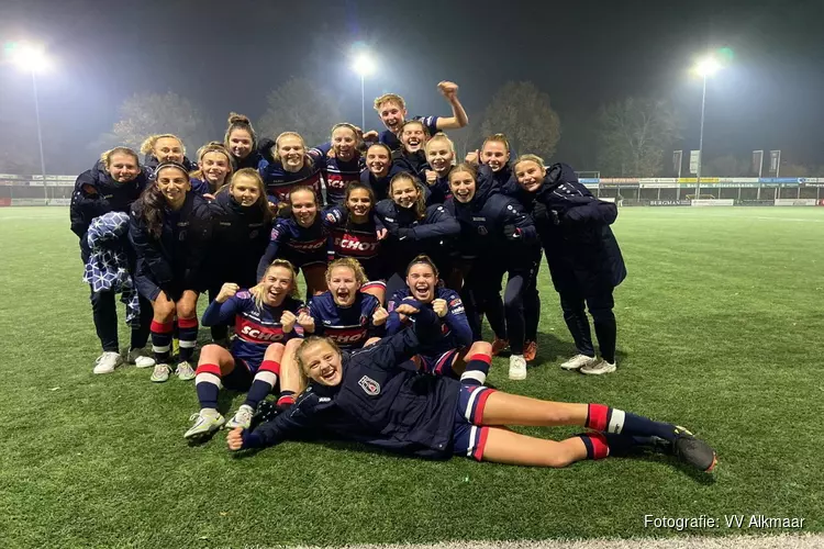 VV Alkmaar sluit eerste competitiehelft af met nipte zege op PEC Zwolle