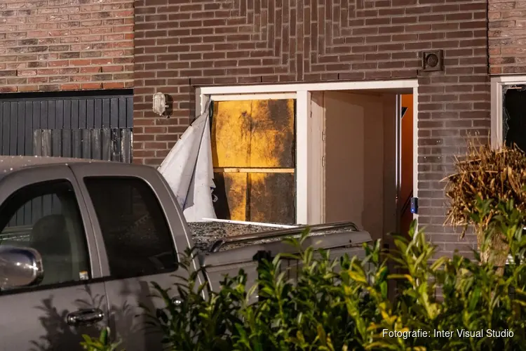 Explosie blaast ramen uit woning in Stad van de Zon