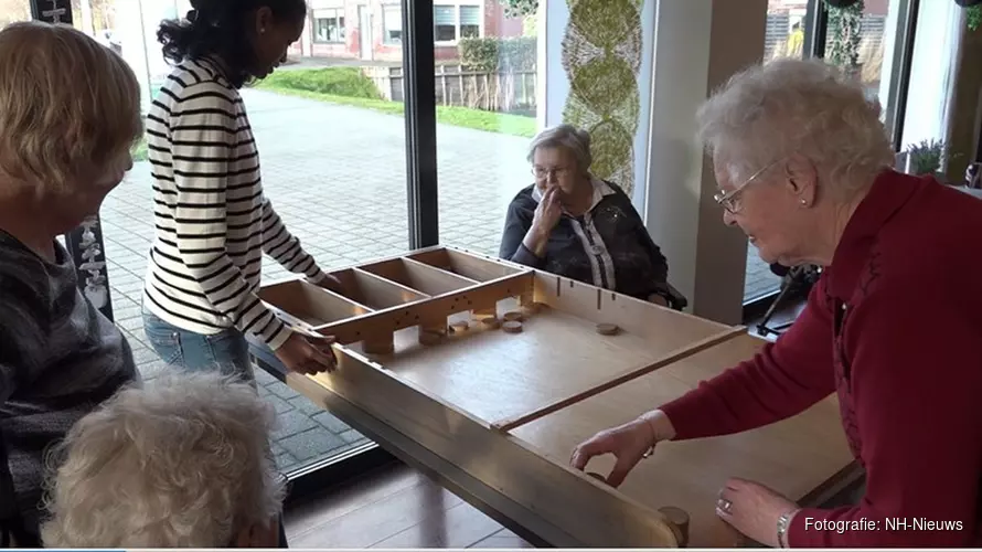 Ouderen dupe van bezuinigingen wijksteunpunten: "Eenzaamheid wordt alleen maar groter zo"